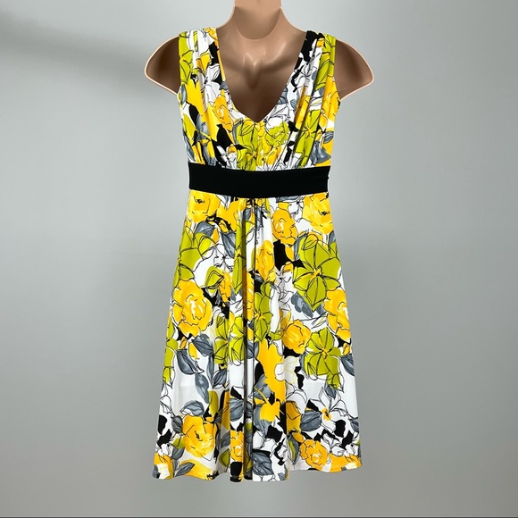 Jones Wear Yellow Green Floral Sleeveless V Neck Dress 14 - Picture 6 of 9